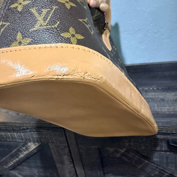 Louis Vuitton Alma Monogram Canvas Vintage Bag - Picture 7 of 11